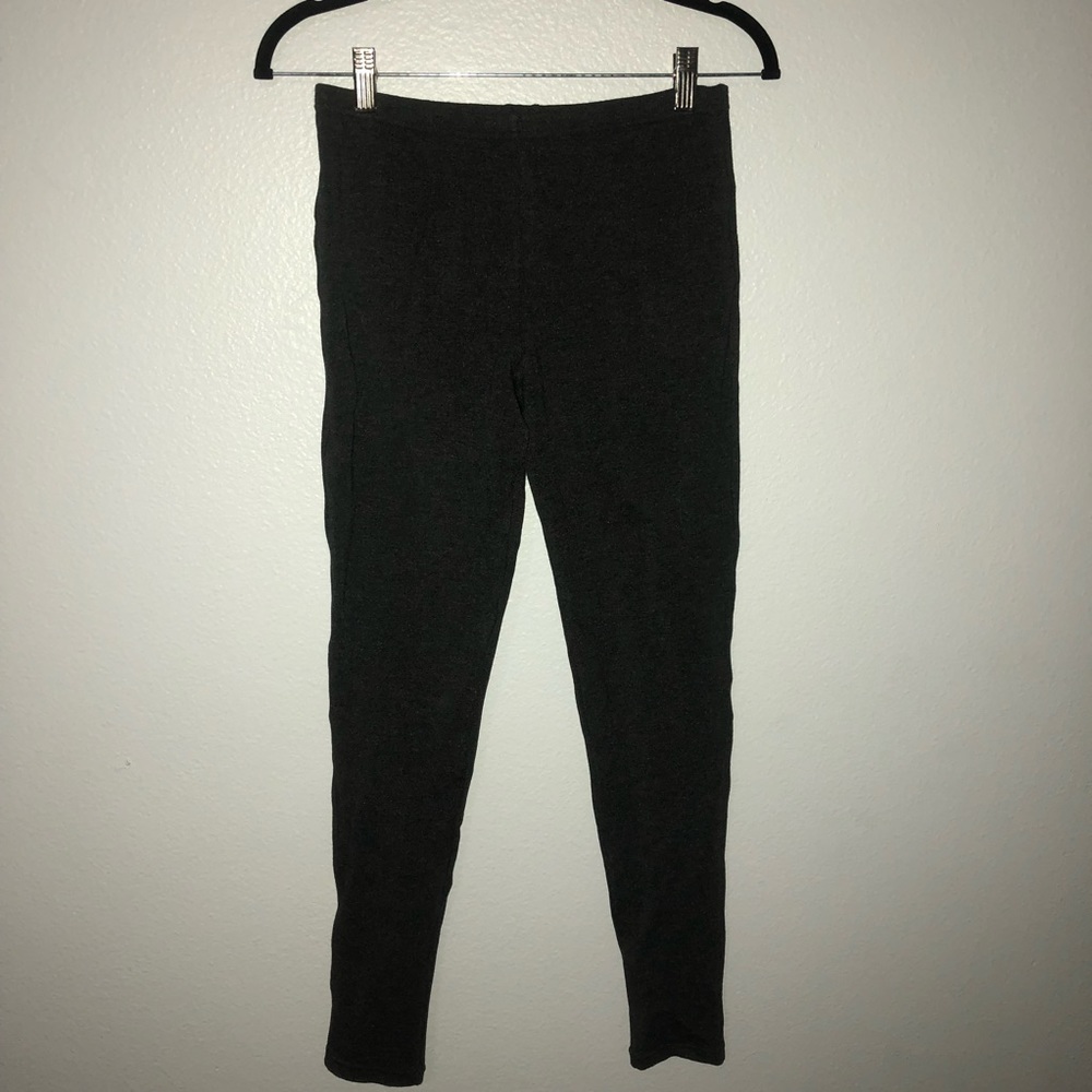 Grey leggings!